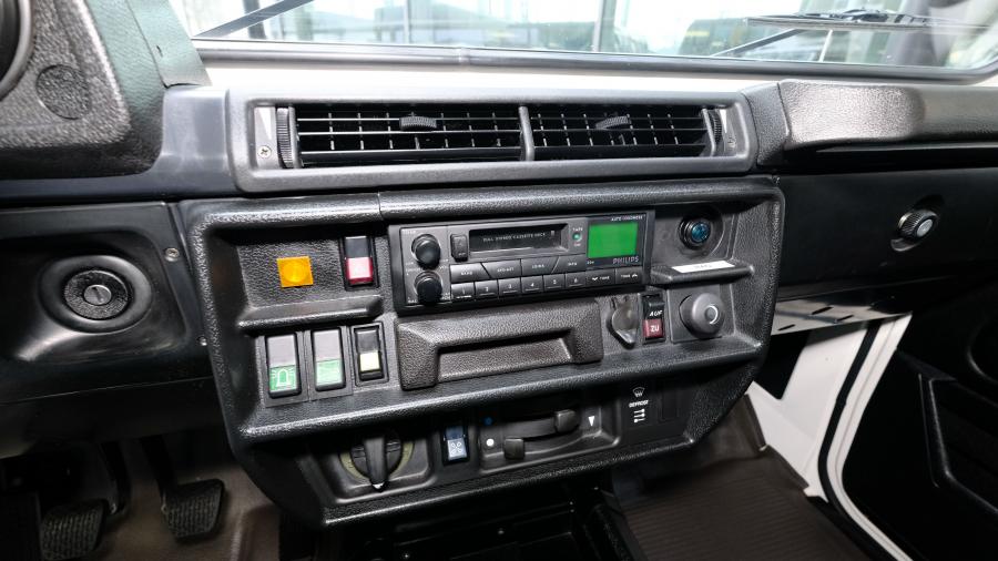 Детали интерьера Puch 290 GD Krankenwagen 1994 года  (фото 7 из 20)